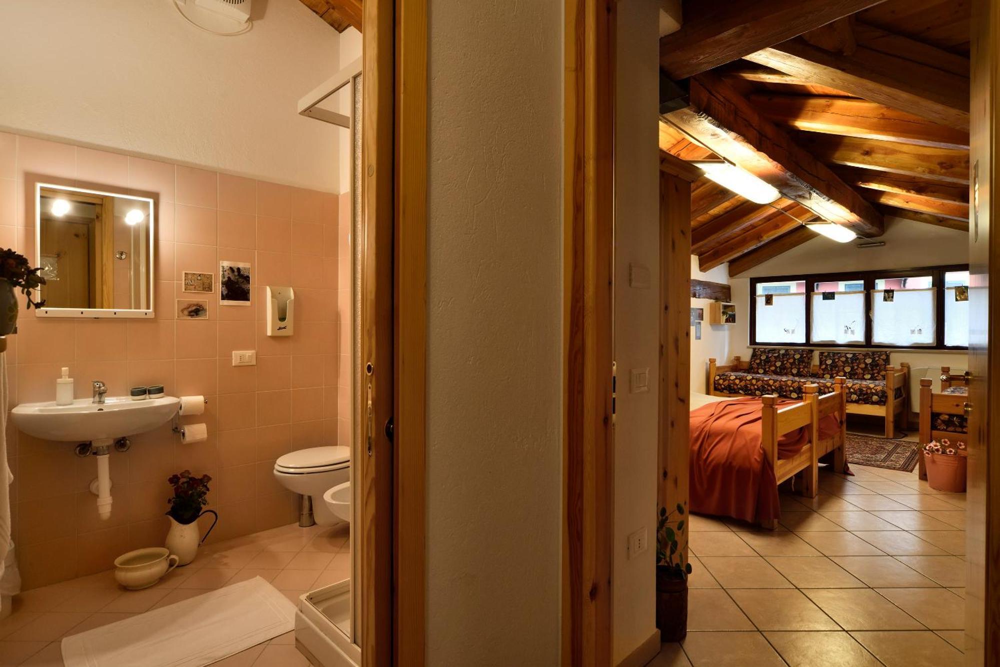 Rifugio Lou Lindal Hotel Canosio Eksteriør billede